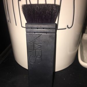 NARS Ita Brush